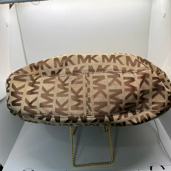 Michael Kors Bennet Large Signature Logo Shoulder Hobo Bag with COA - Picture 3 of 7